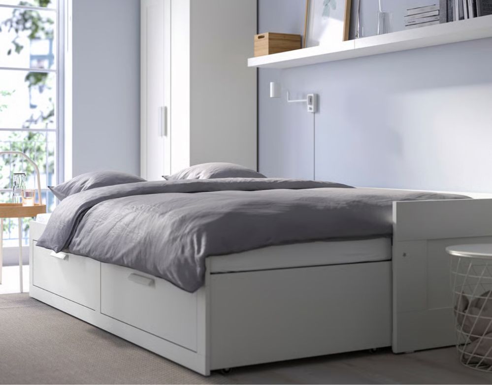 Pat Ikea divan două sertare