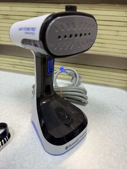 Вертикална парна ютия Russell Hobbs