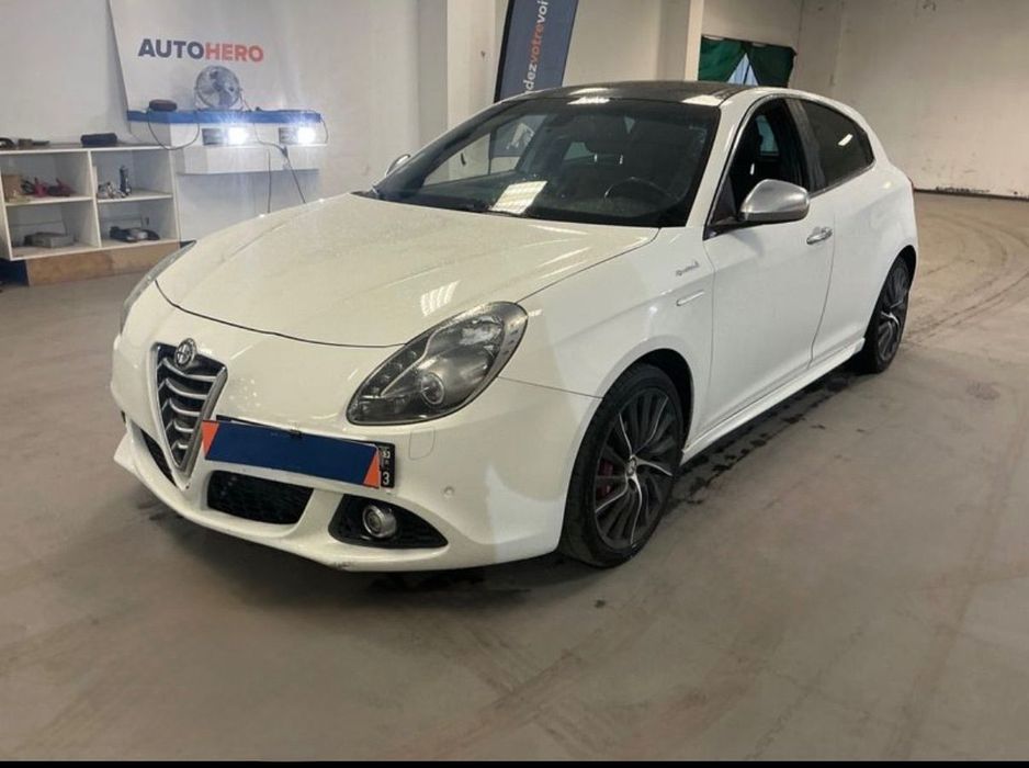 Alfa Romeo Giulietta Alfa Romeo Giulietta 2.0 JTDM Collezione Aut. Xenon Clima Pilot Piele