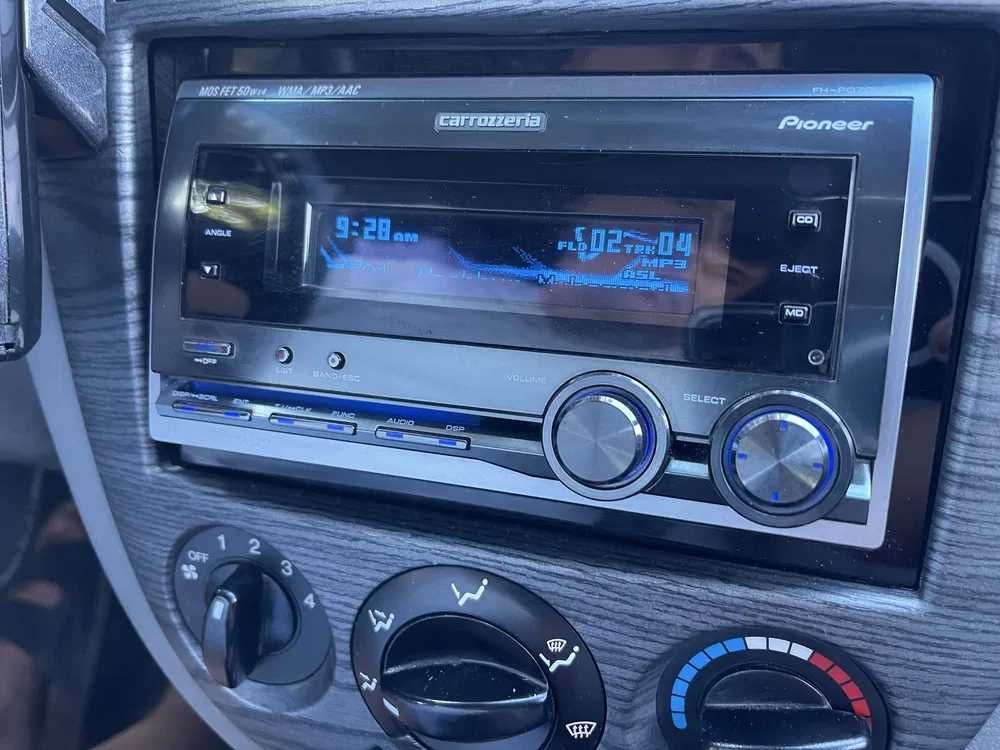 PIONEER CARROZZERIA  P070md в идеальным состоянии!Bluetooth/studio bor
