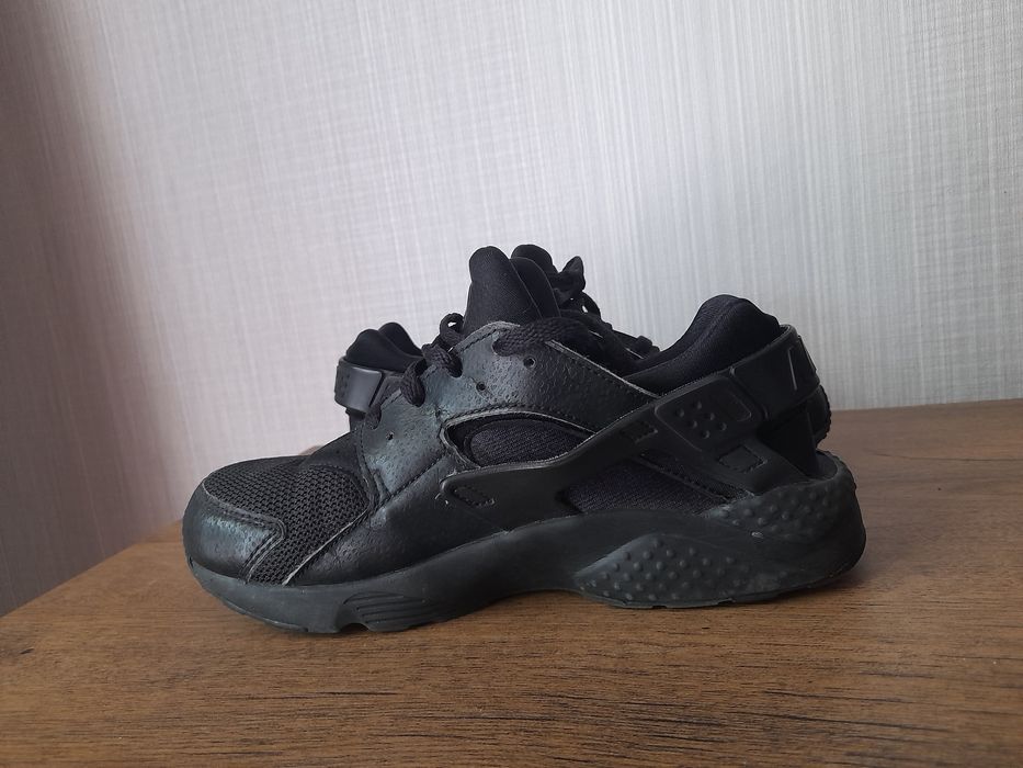 Nike Huarache маратонки 34- 35 номер.