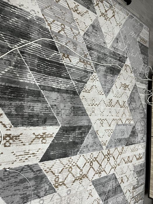 Продам ковер 2х4