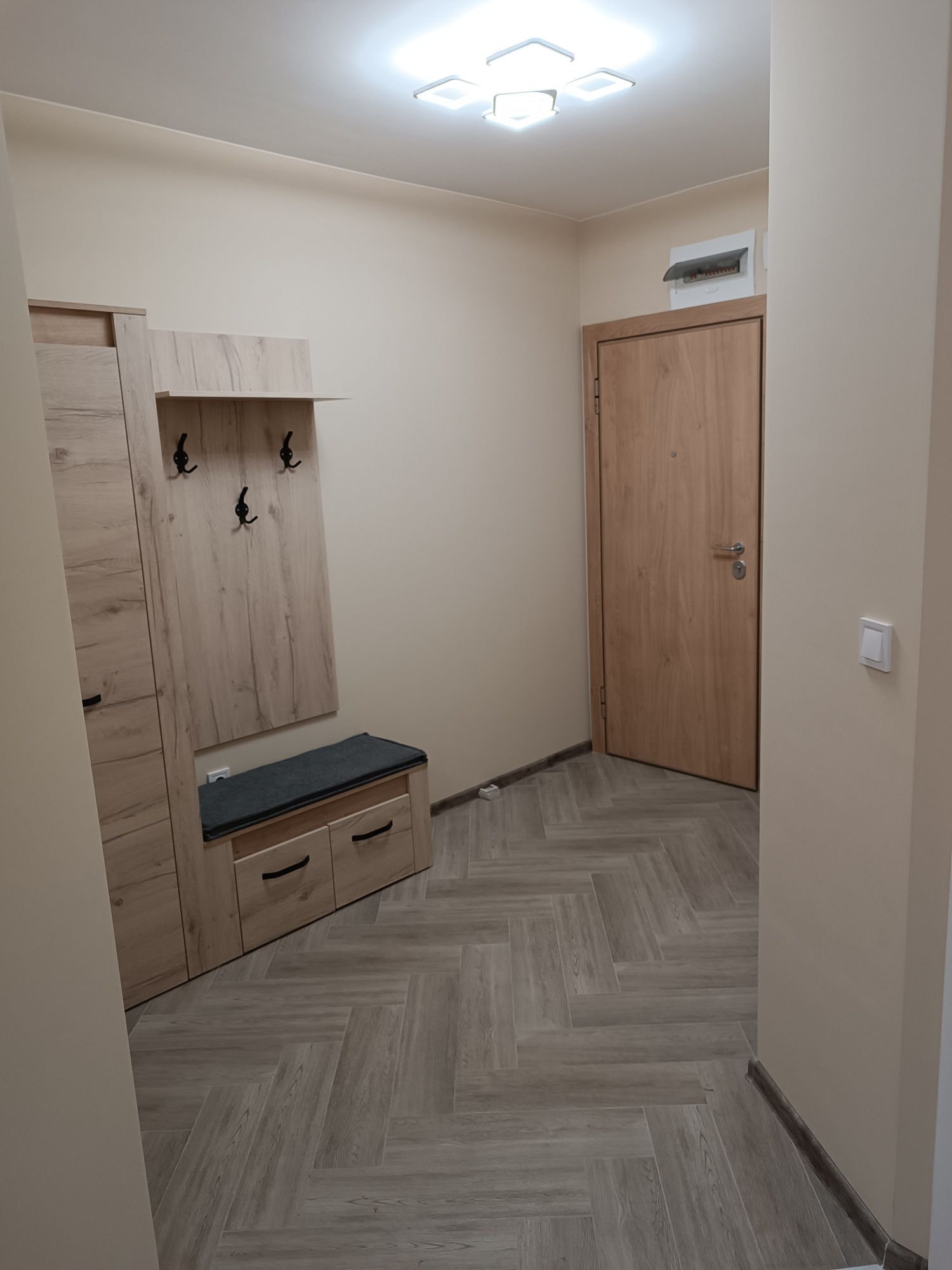 Тристаен апартамент Асеновград  на топ място в бутикова сграда