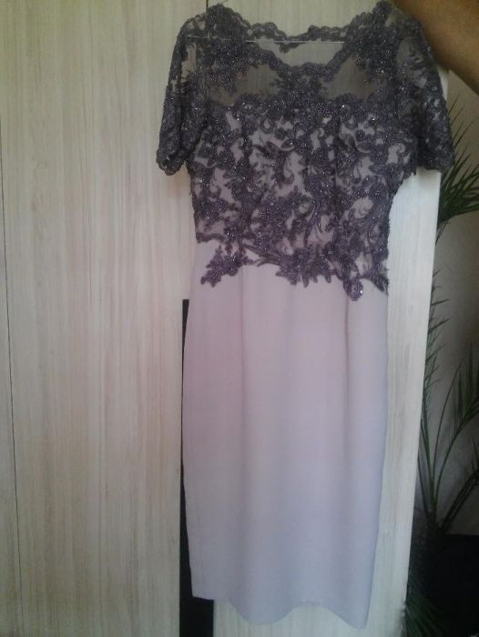 Официална рокля- Намалена