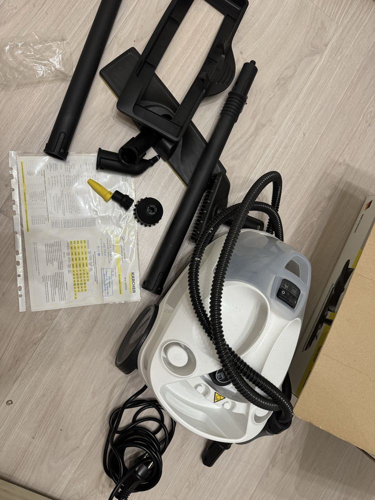 Пароочиститель Karcher SC 4 EasyFix Plus белый