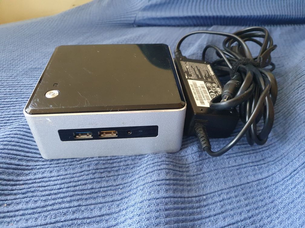 Intel NUC si Compute Stick Windows 10 periferic PC TV