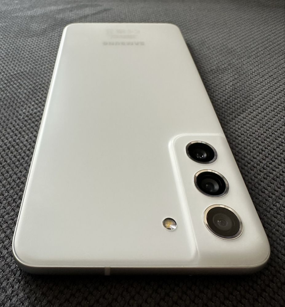 телефон SAMSUNG Galaxy S21 FE