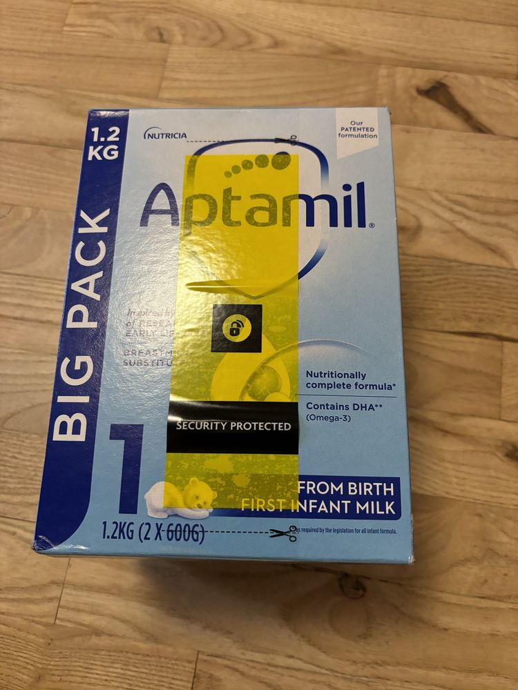 Адаптирано Мляко Аптамил Aptamil  Big Pack  от Англия
