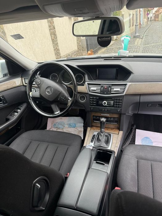 Mercedes E220 automatic
