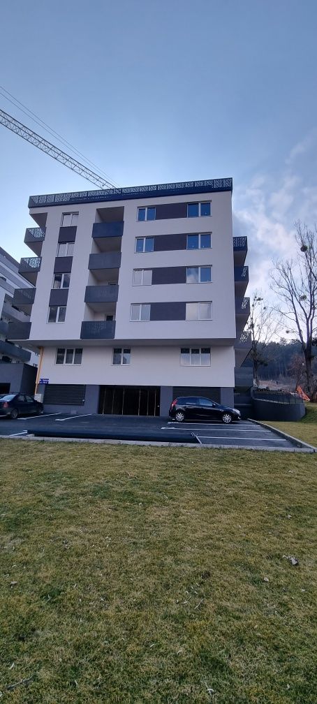 Apartament 2 / 3 camere,Bloc Nou, Zona Mall POLUS-VIVO