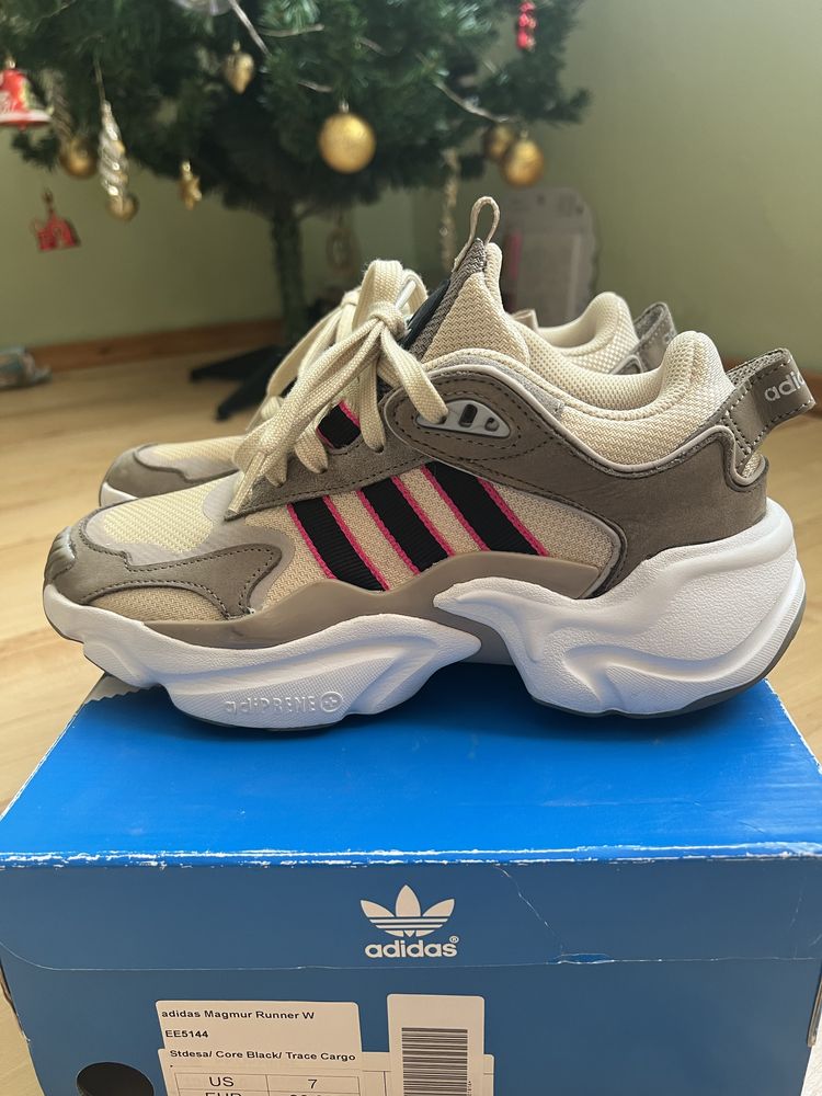 Adidas Magnum Runner - 38 2/3