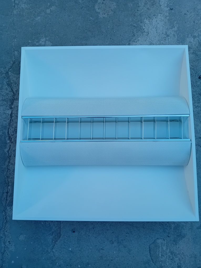 Plafoniere NEON, se poate utiliza LED