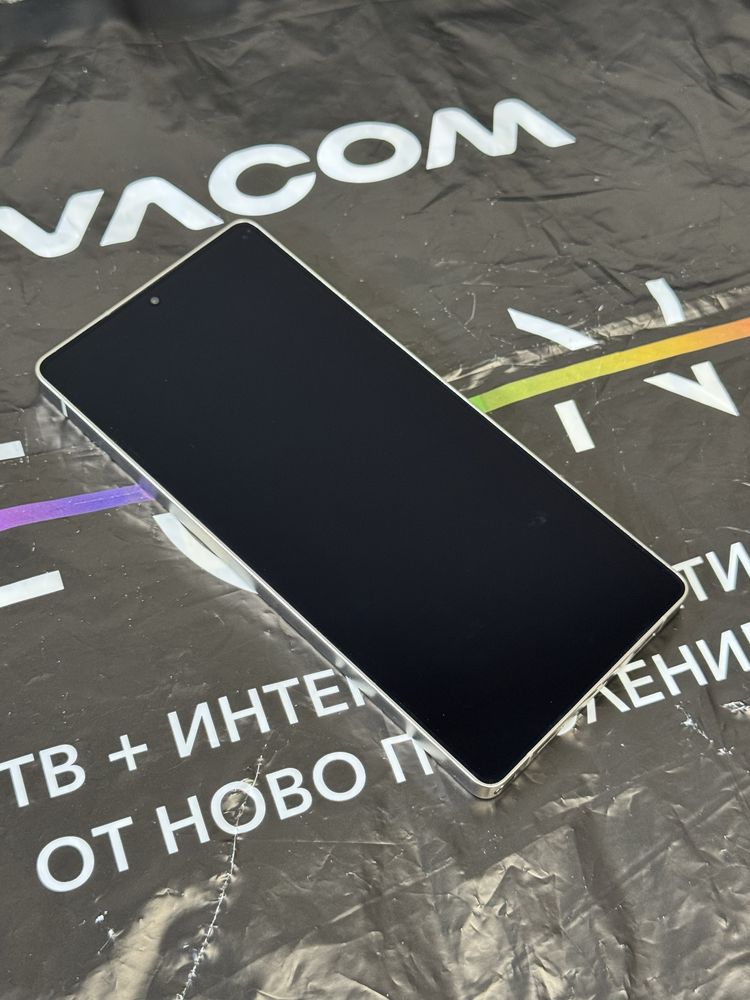KATO НОВ 256GB Samsung Galaxy S25 Ultra Гаранция Vivacom 2027 Tit Gray