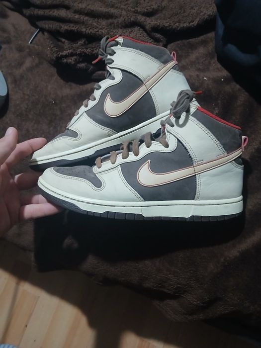 Vând Nike Dunk .