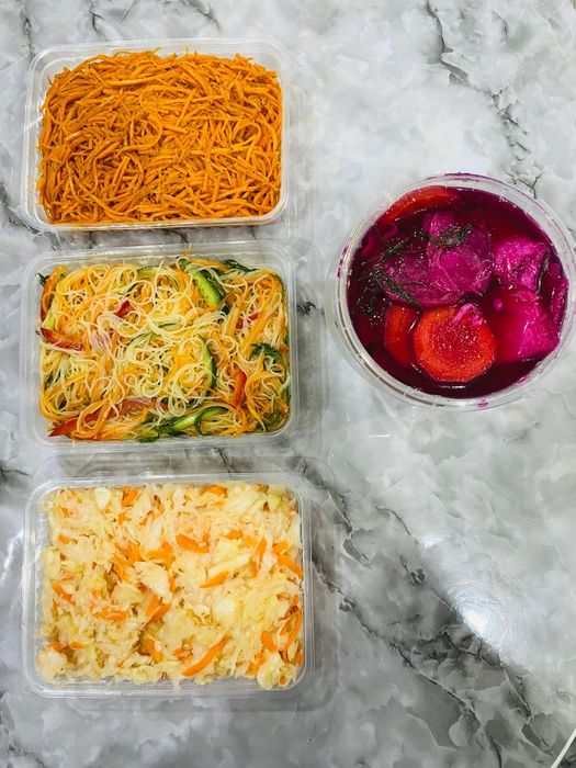 Корейские салаты 
Kорeйcкие caлаты на заказ, вcег