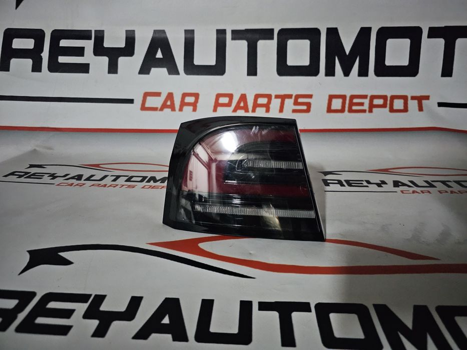 Stop stanga Tesla Model S dupa 2021 cod 1563720-00-C