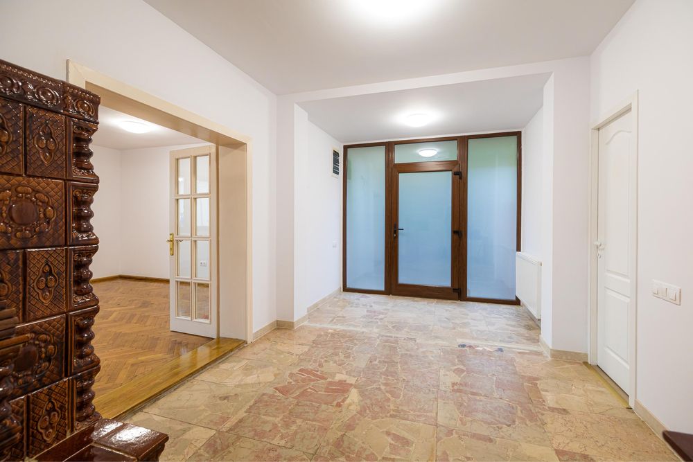 Spațiu comercial ultracentral de închiriat