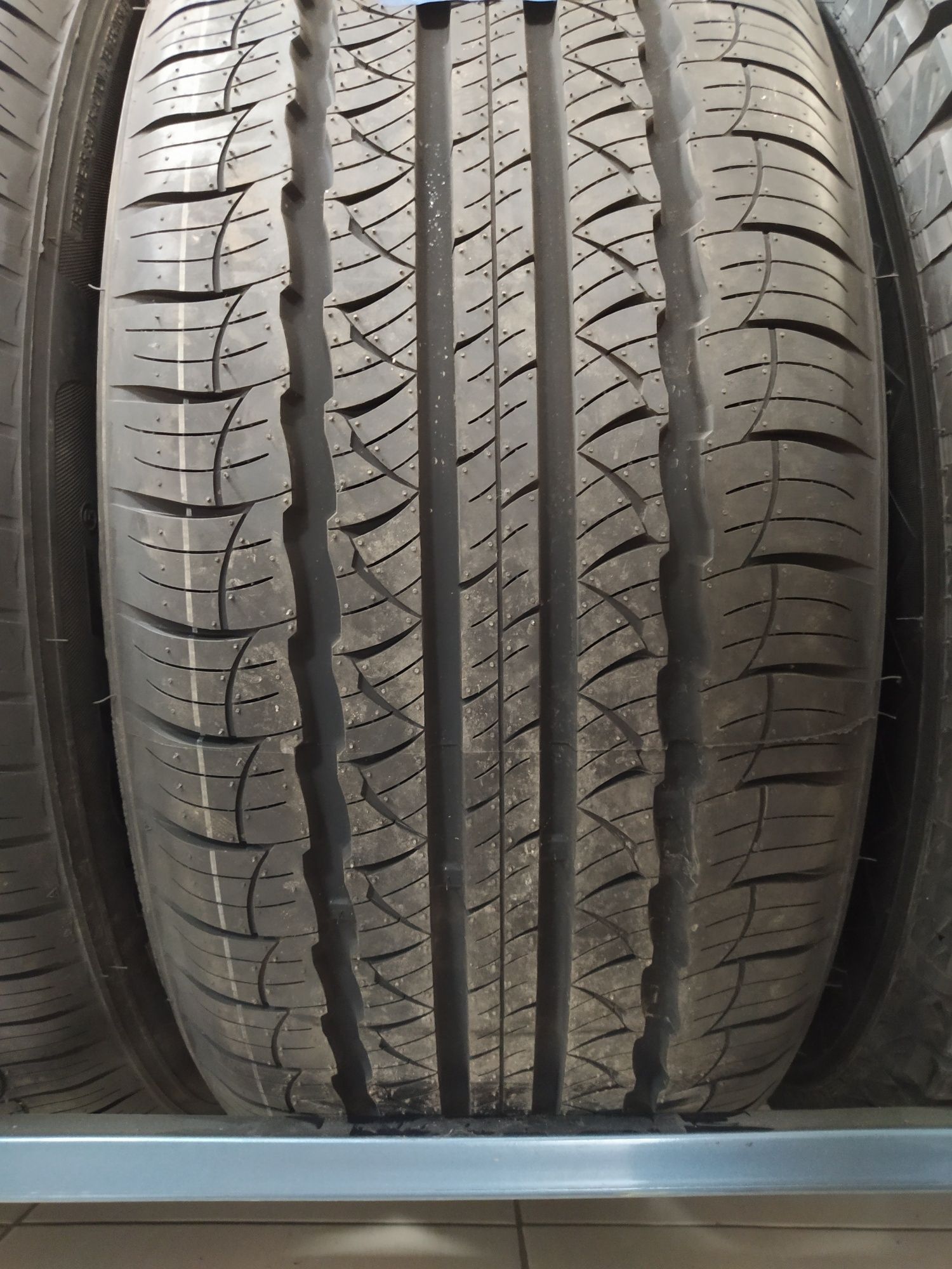 Triangle 275/50R20 TR259