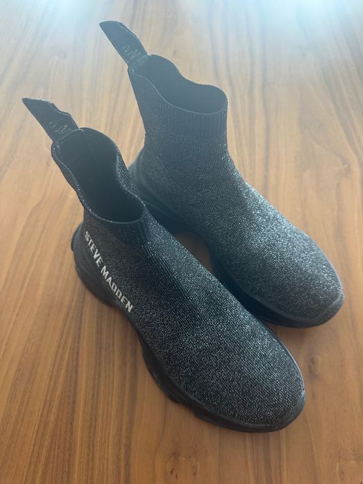 Страхотни сникърси Steve Madden-тъмно сребристо