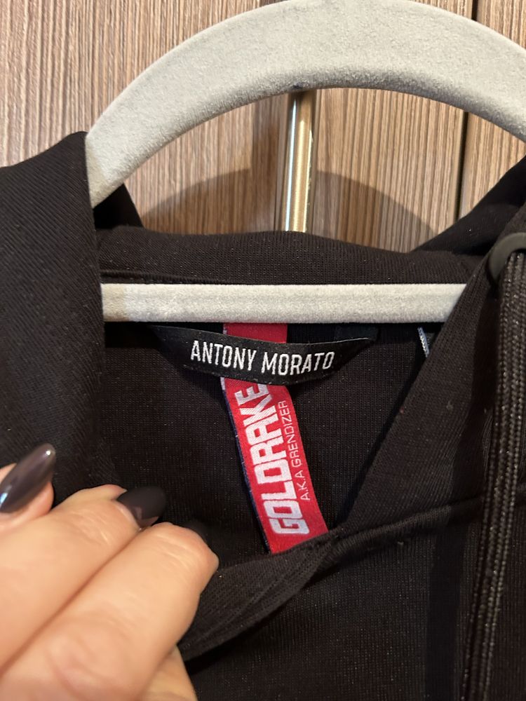 Сиутчър Antony Morato