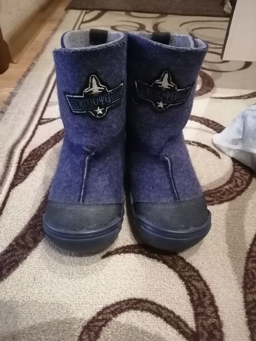 Продам зимние ботинки