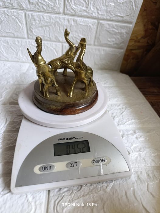 Статуетка бронзови слончета за късмет