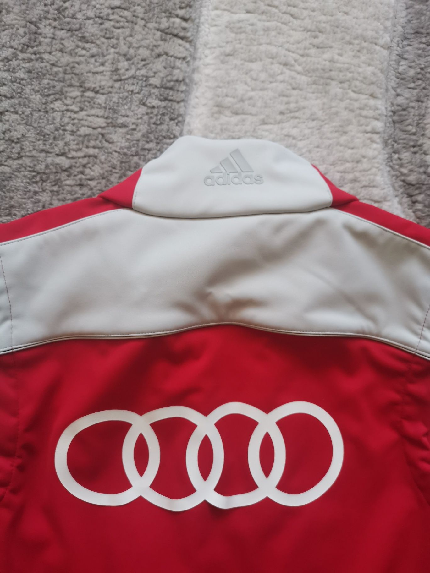 Audi Adidas Елек