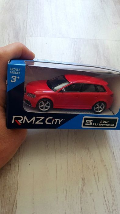 RS3 8P Sportback 1:43