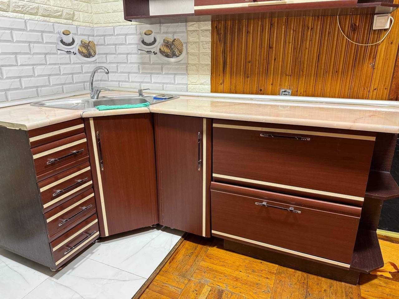 Куханная мебель продается