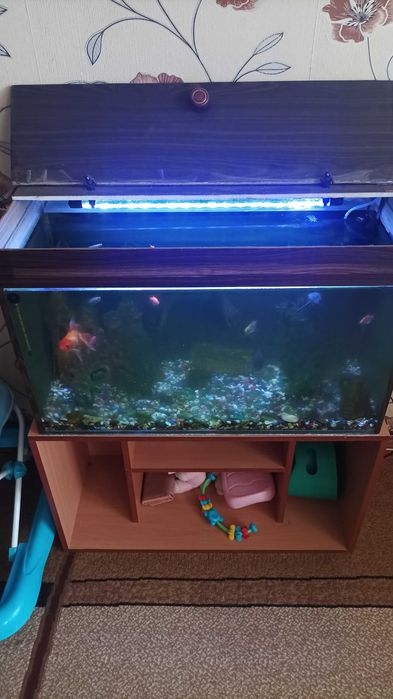 Продам аквариум на 120 литров