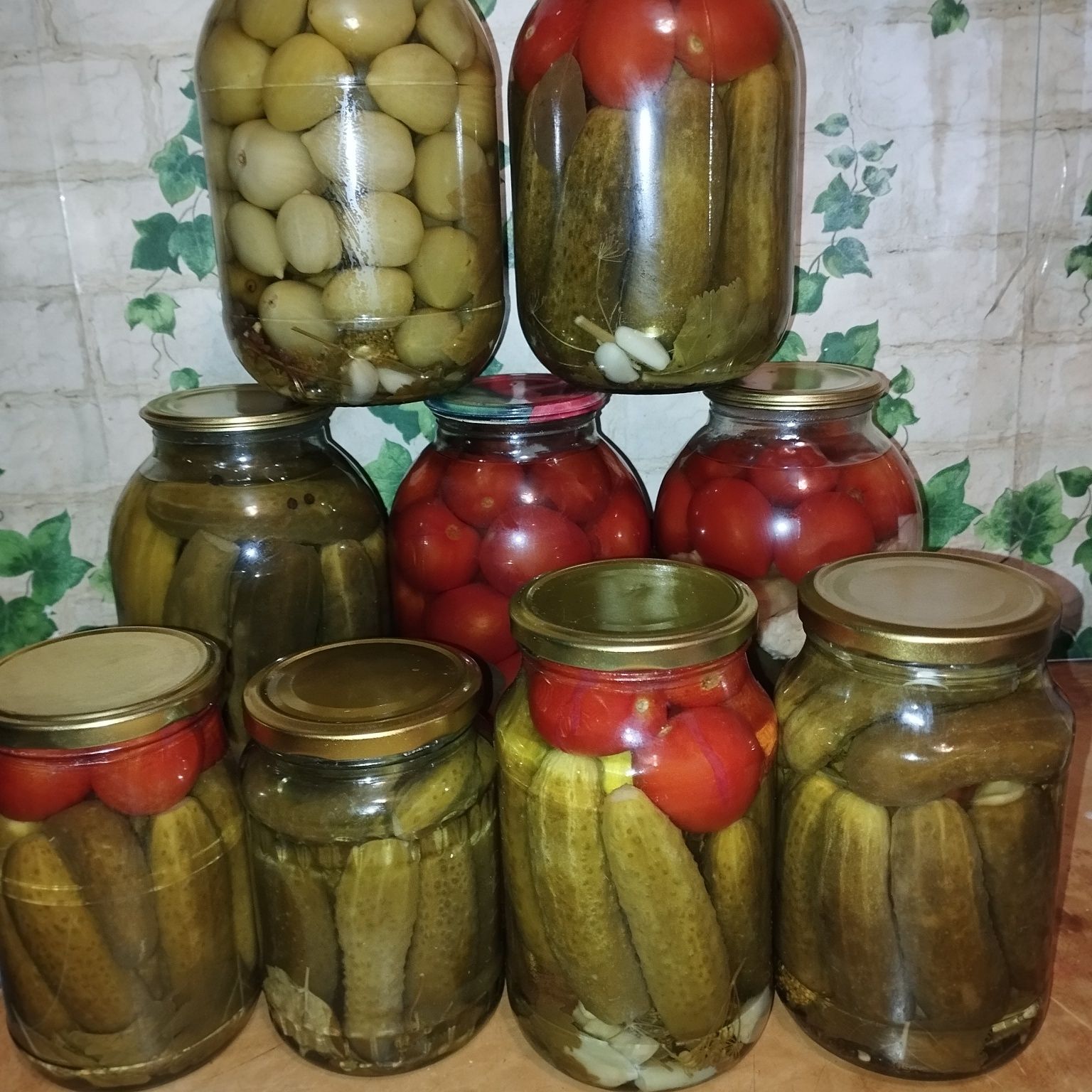 Домашние заготовки из  дачных овощей