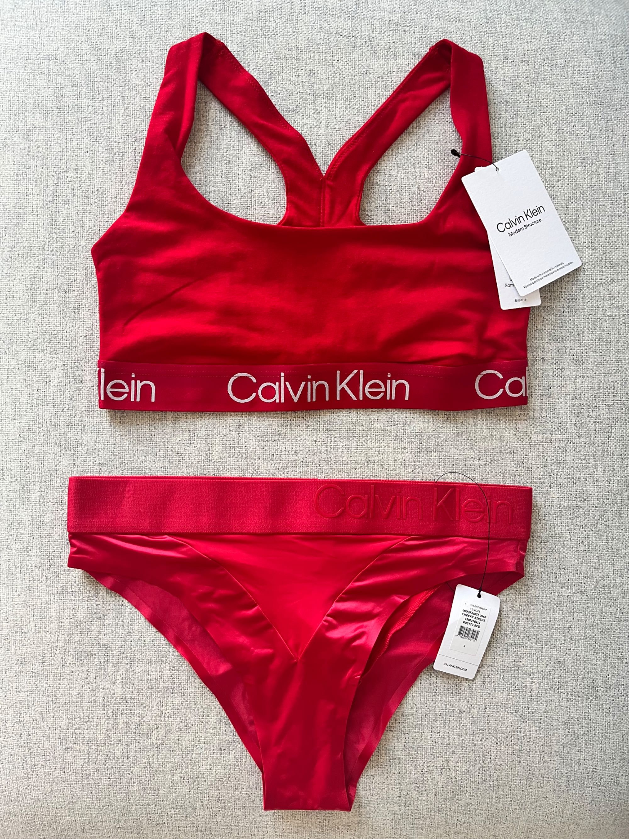 Calvin Klein оригинални бюстиета S, M, бикини Calvin Klein XS, S