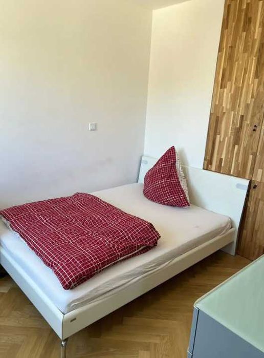 Дава се под наем Тристаен апартамент в Пловдив, Център - 96 кв.м за 418.2 € - Снимка #4