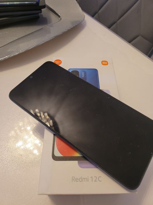 Vind telefon Xiaomi Redmi 12 C stare f bună preț 250 lei