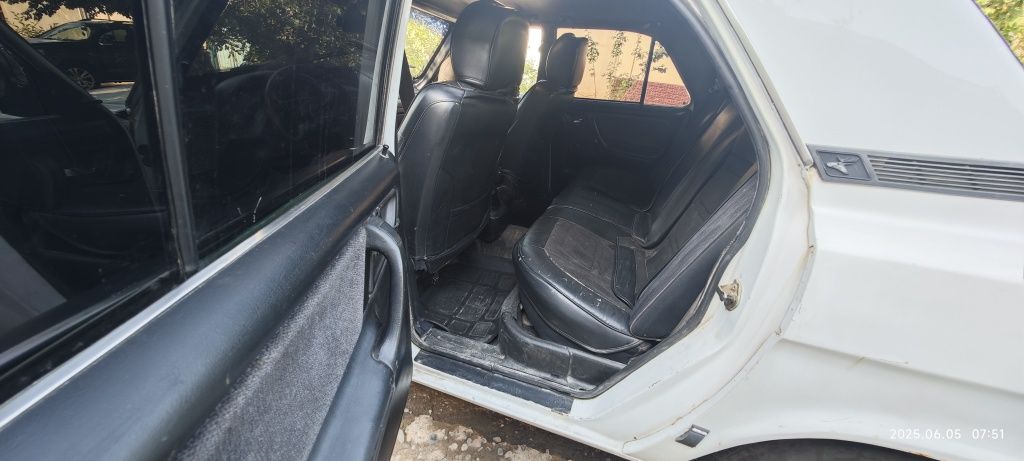Volga 31105 yili 2007 gaz benzin