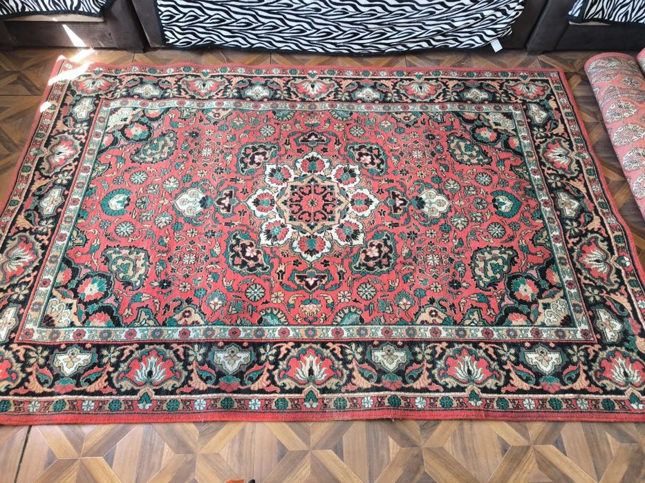 Ковер шерстяной .