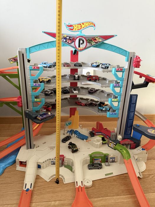 Parcare / Garaj Hot Wheels Ultimate Garage