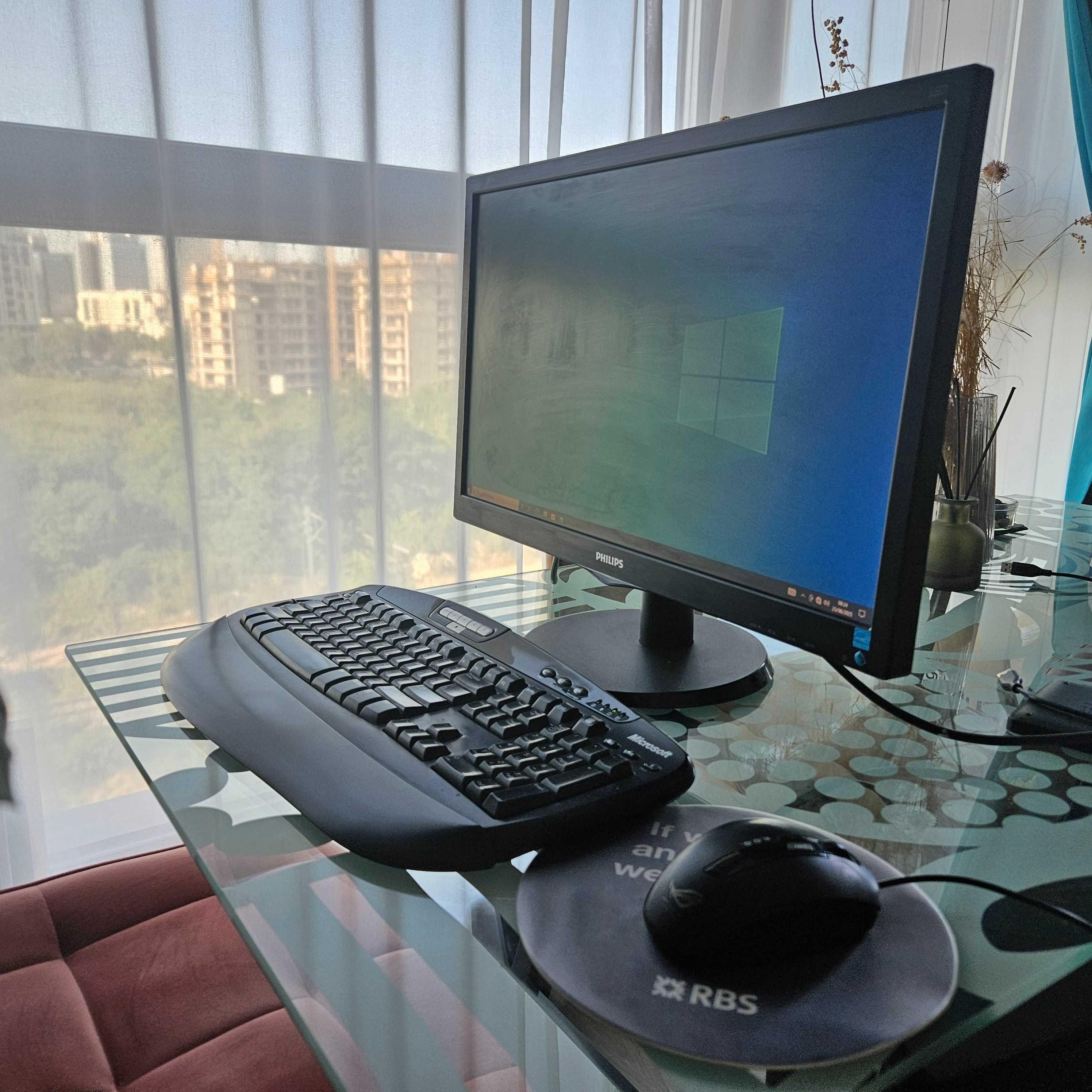 Sistem desktop complet–i5, SSD+HDD, tastatură, mouse, monitor
