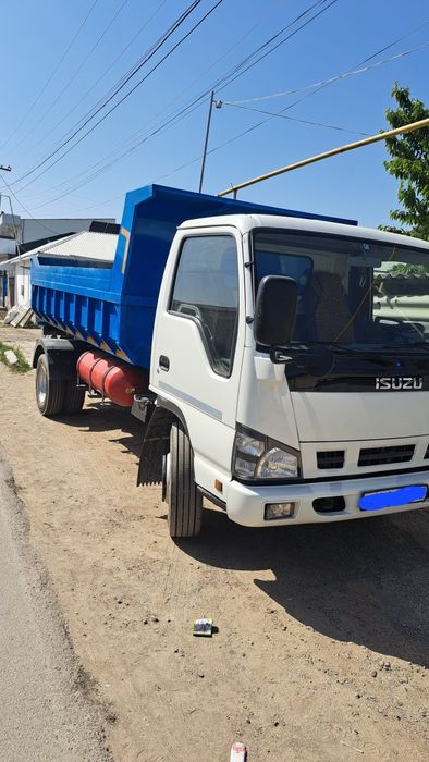 Isuzu NQR samasival
