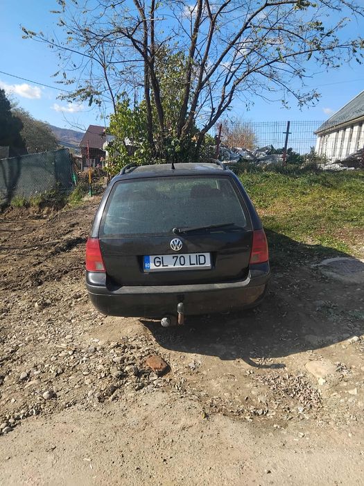 Golf 4 din 2000 luna a 11