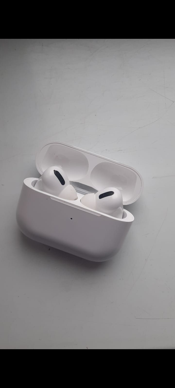 Air pods pro почти что новый