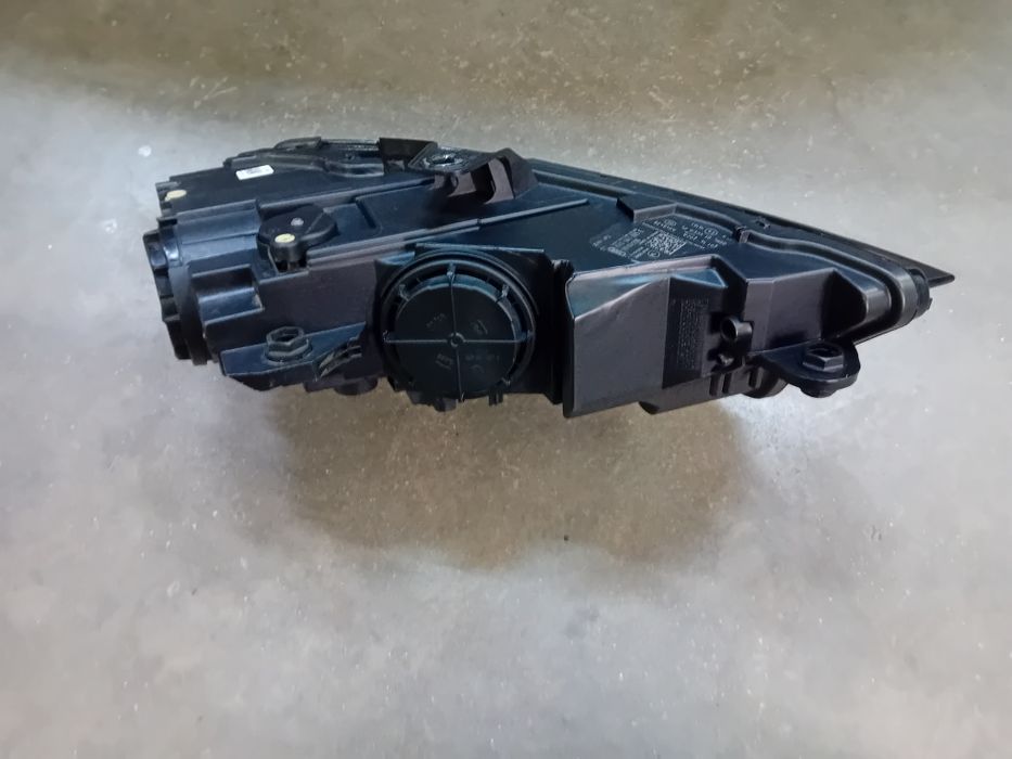 Far stanga Bi-Xenon Audi A3,S3,RS3 2015/2018
