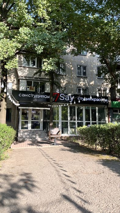Сдам в аренду место в салон кросаты 7 SAY