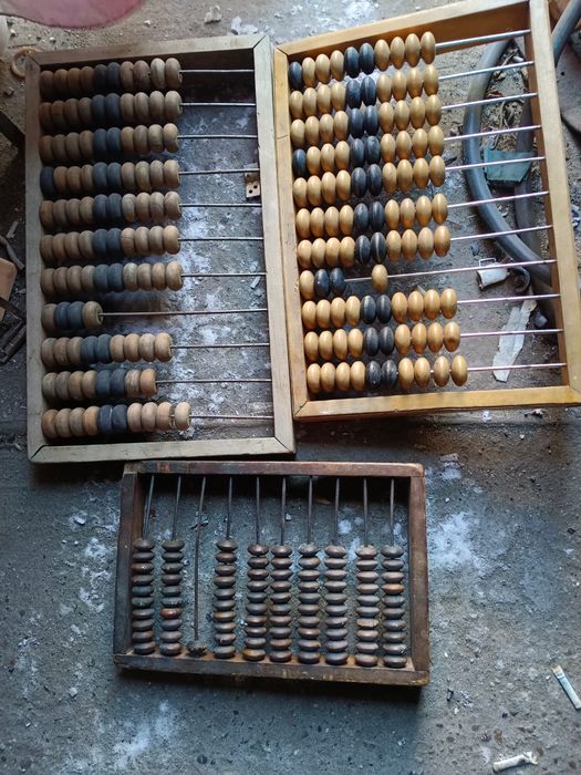 Продам бадминтон мячи