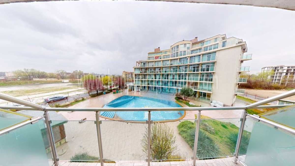 Продава се Двустаен апартамент в к.к. Слънчев бряг - 74 кв.м за 933 €/кв.м - Снимка #6