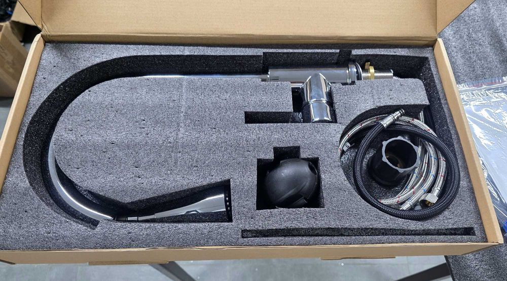 Baterie de bucătărie inox cu duș extractibil