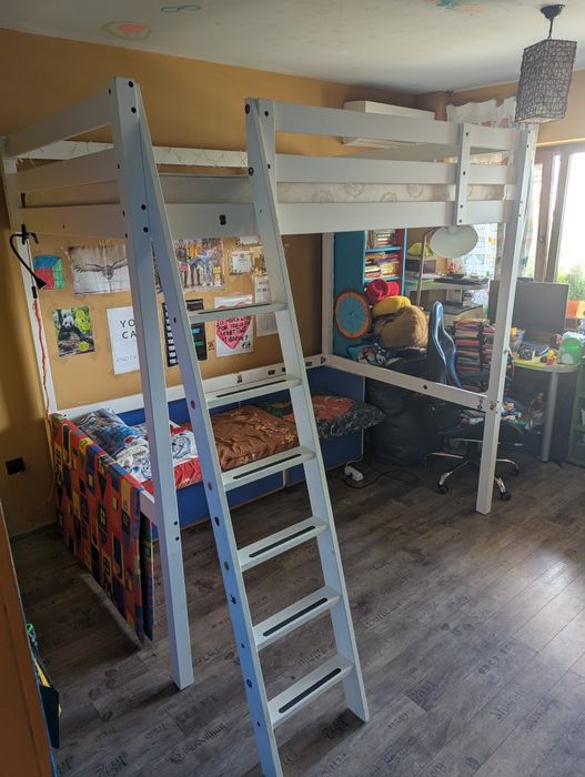 продавам IKEA STORÅ – легло с надстройка, 140x200 см, бяло