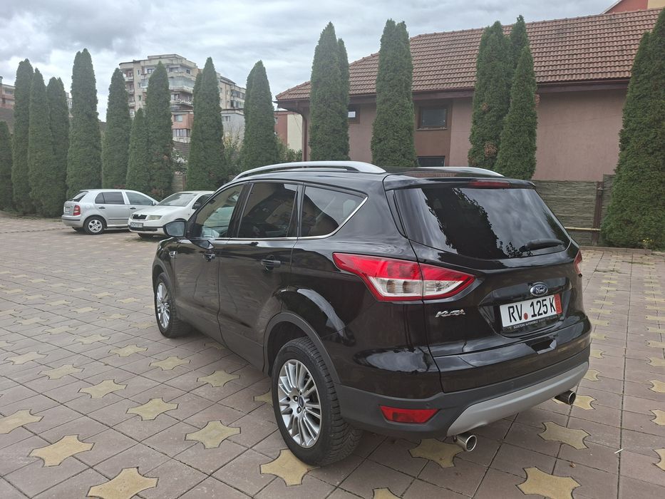 Ford  kuga Titanium  2015  4 x 4  2.0  Tdi  Adusa Recent Germania