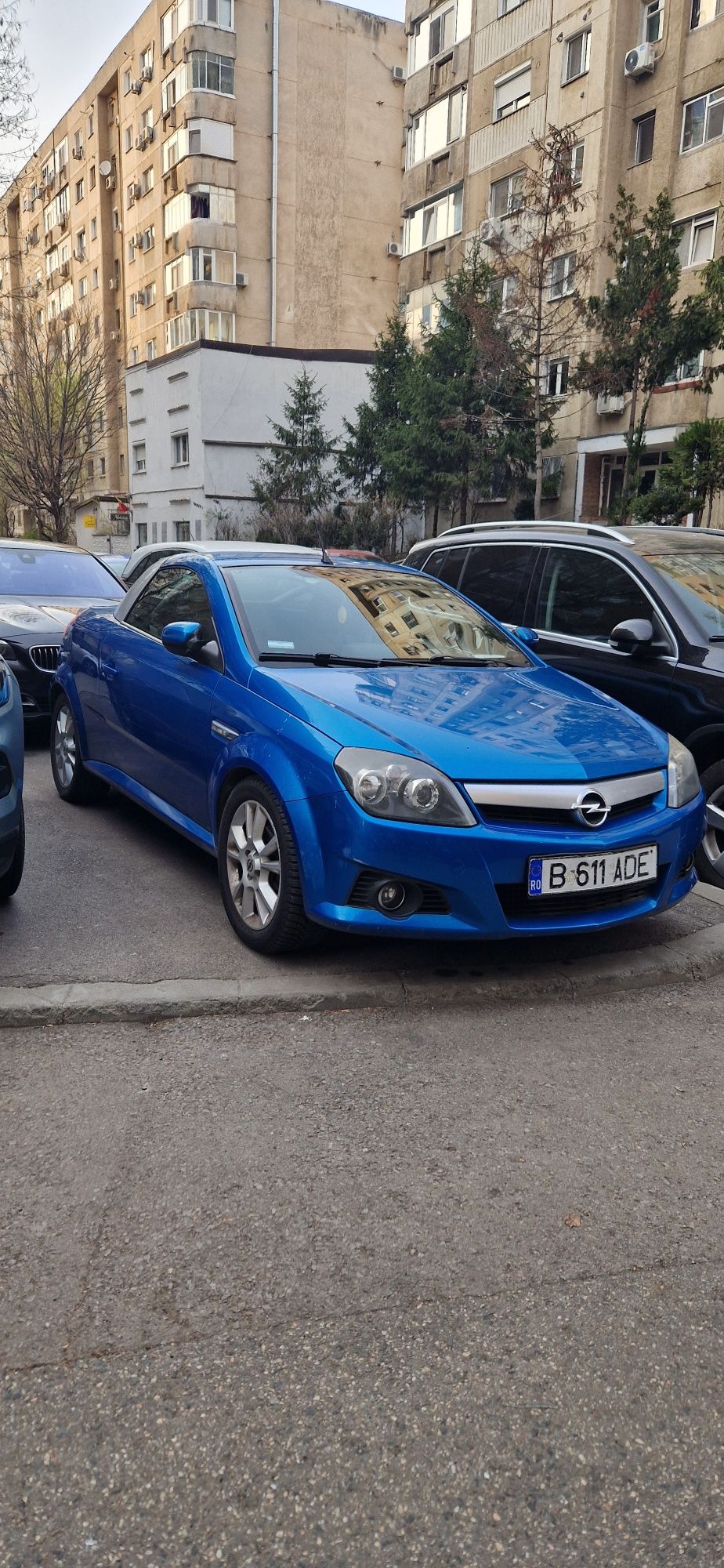 Vând Opel tigra 1,4