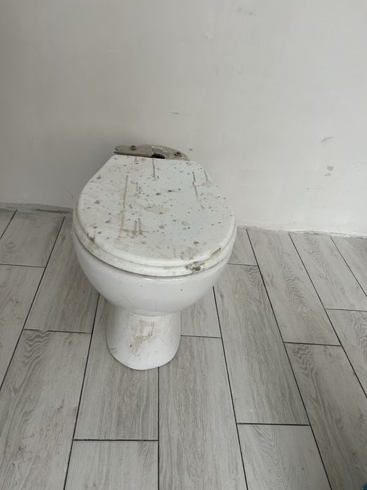 Продам унитаз бу